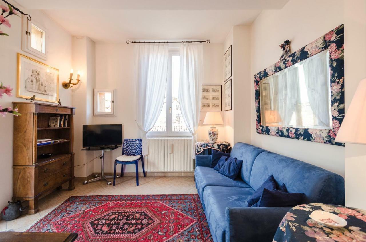 Lupari Apartment, Palazzo Storico Sotto Le Due Torri Bolonia Exterior foto